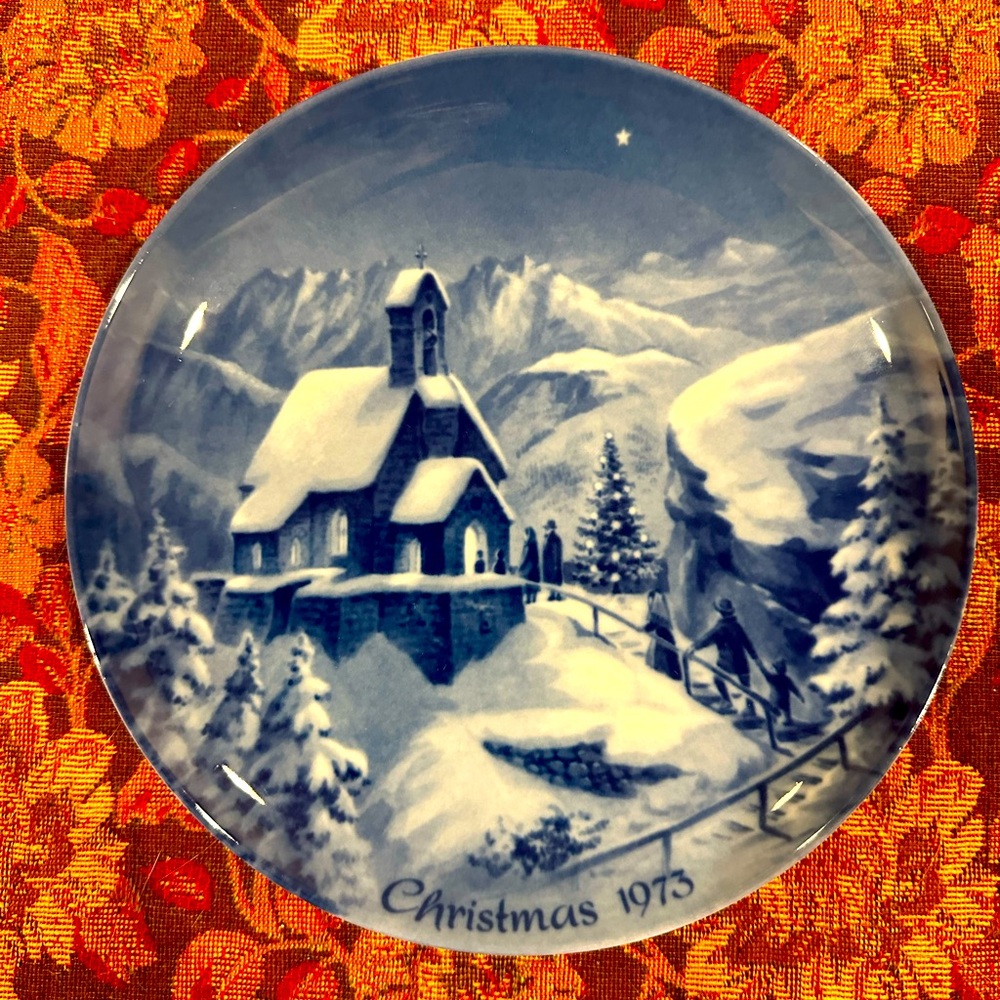 Christmas in Wendelstein-No Box German Christmas Plate by Berlin Design